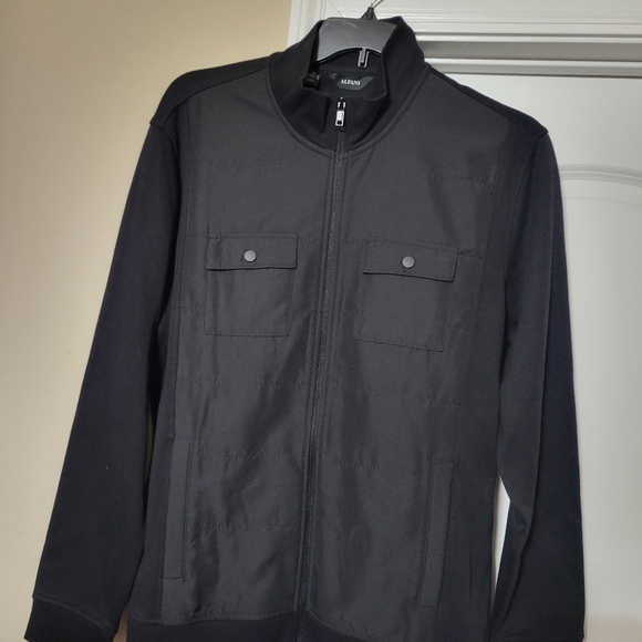 Jacket - Picture 3 of 4